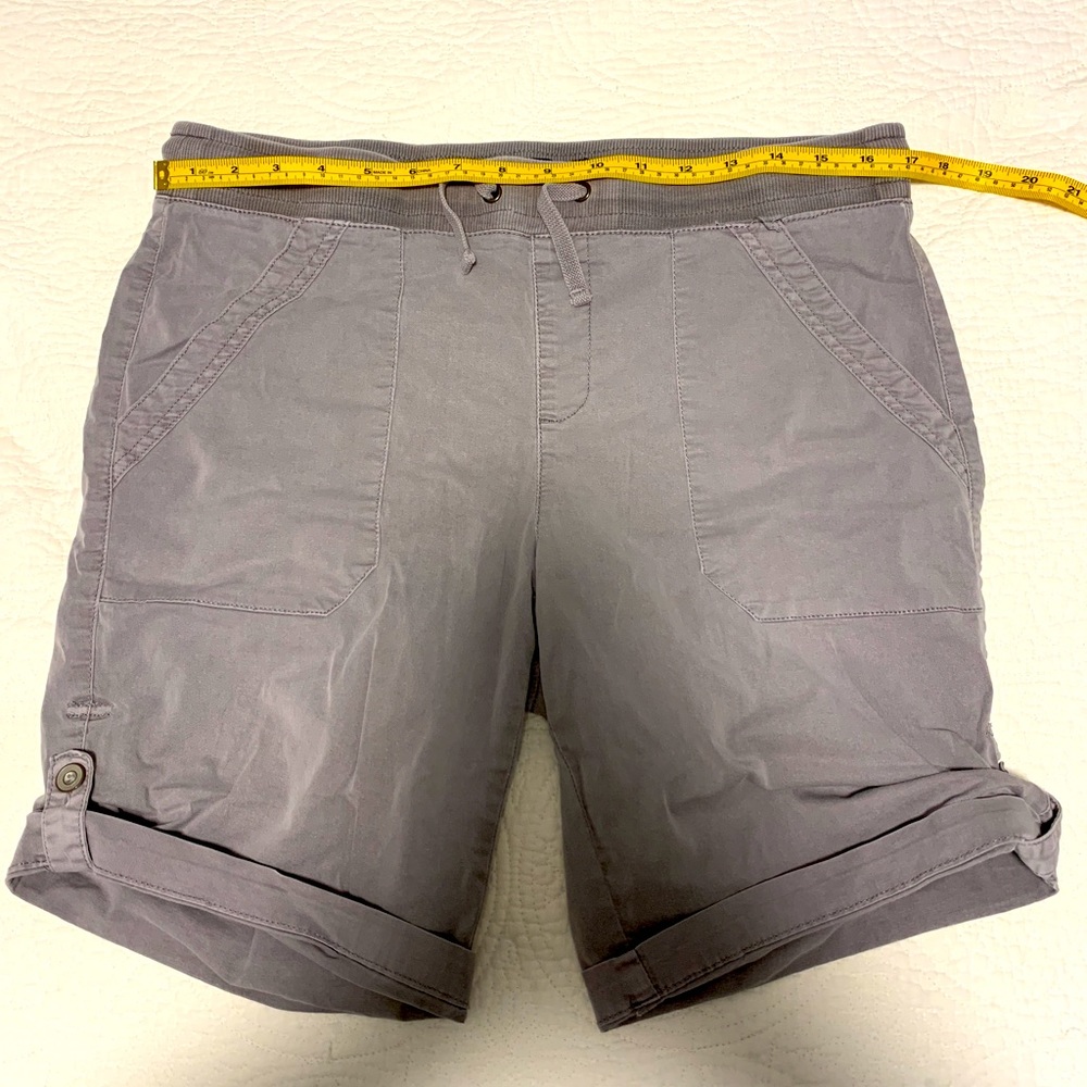 Size 10 Denver Hayes Cargo Style Short